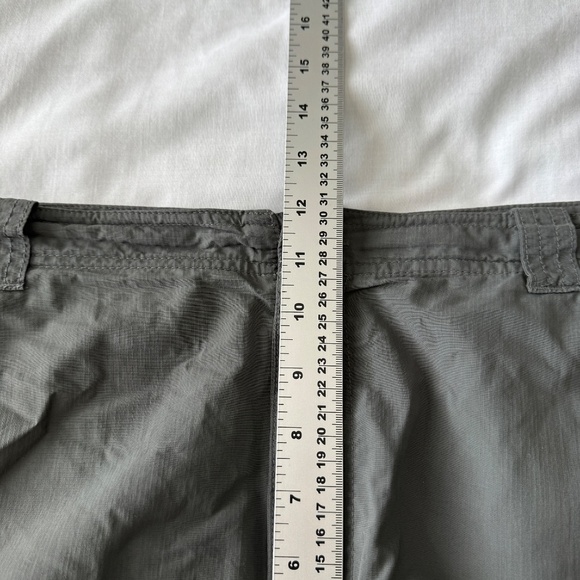 Columbia‎ Omni-Shade Men's 42 Nylon Cargo Shorts Gray Outdoor Performance Hiking - Picture 10 of 13